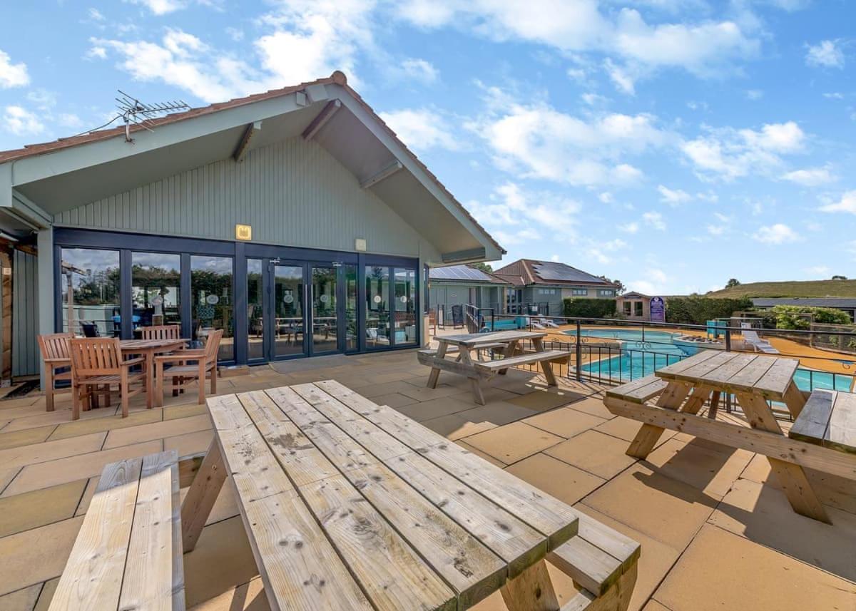 Waren Caravan Park Bamburgh Exterior foto